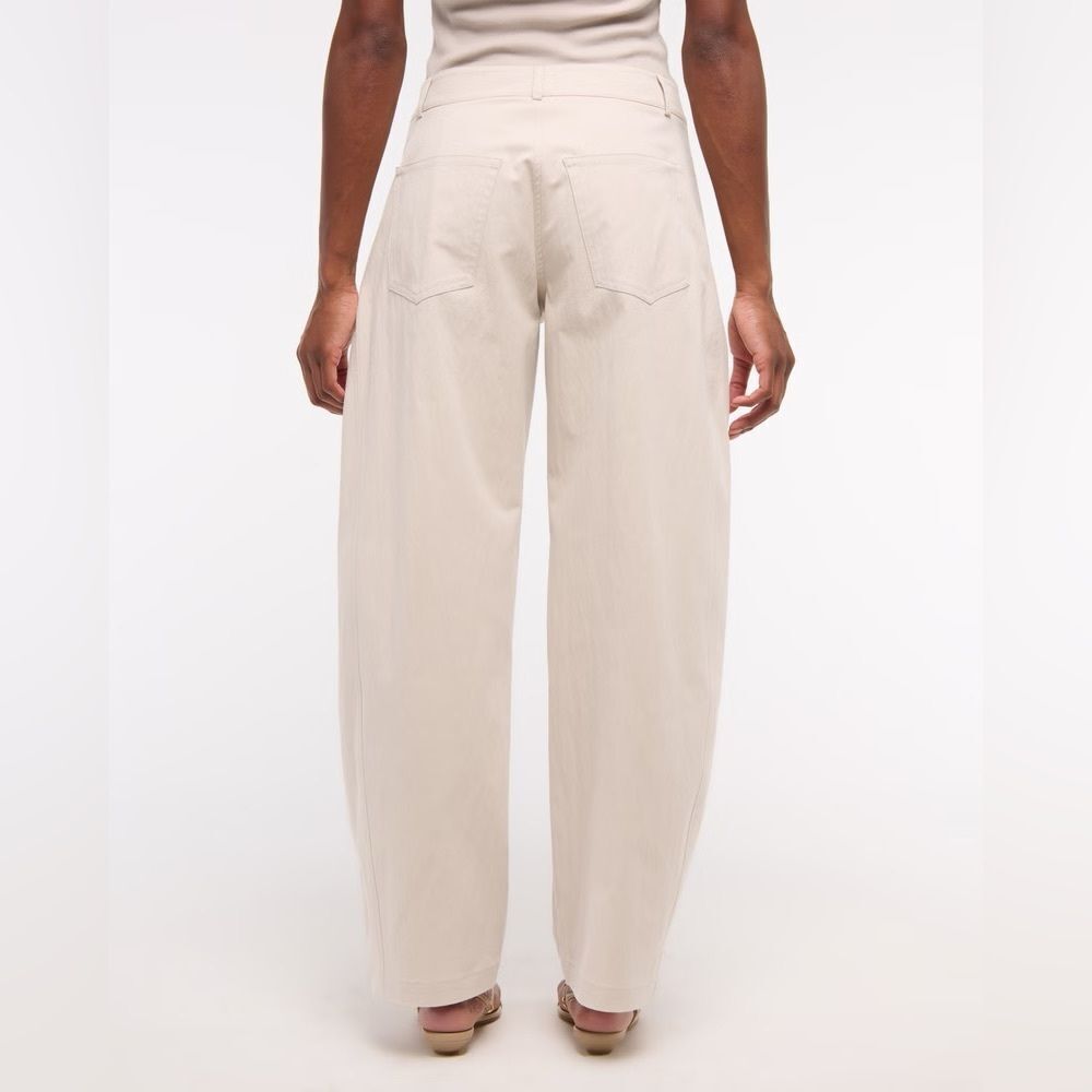 🆕 Abercrombie & Fitch | Mid Rise Barrel Pant | Ash Light Tan Trousers - Picture 5 of 7